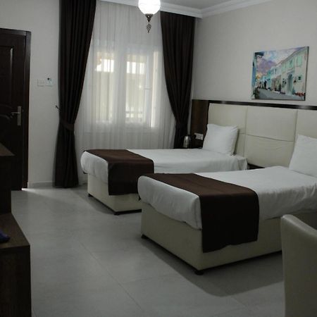 En Kaya Hotel Nicosia Esterno foto