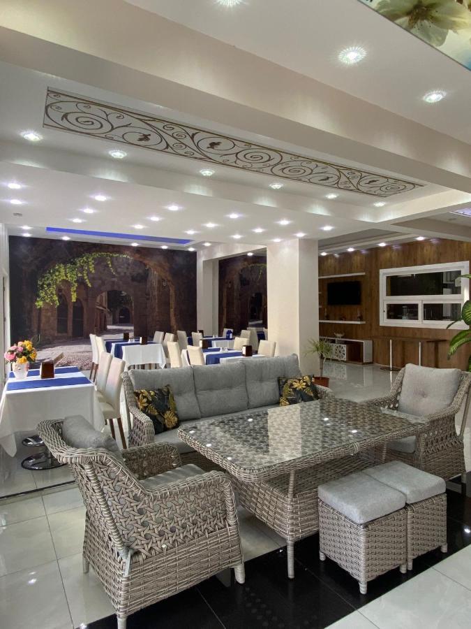 En Kaya Hotel Nicosia Esterno foto